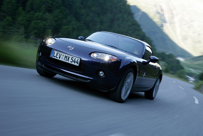 Mazda MX-5 Roadster Coupé 1.8