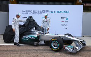 MercedesGP W02 debuts in Valencia