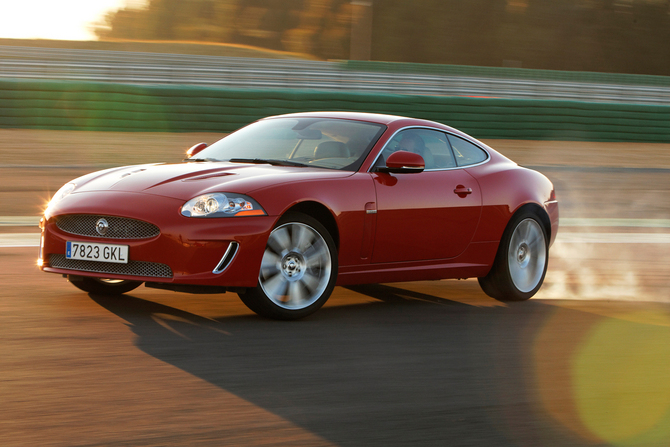 Jaguar XKR