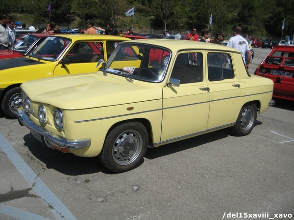 Renault 8