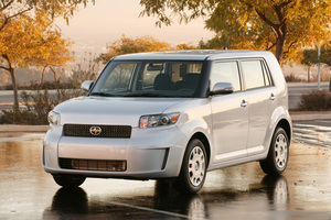 Scion xB 5-Door Wagon 4-Spd AT