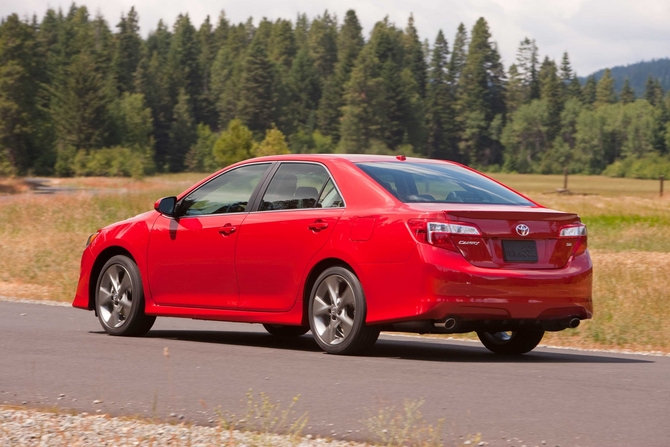 Redesigned Toyota Camry Gets Better Economy and Lower Prices Across the Line