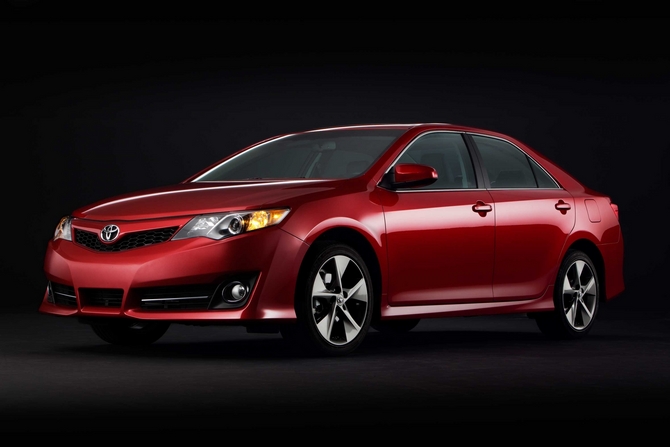 Redesigned Toyota Camry Gets Better Economy and Lower Prices Across the Line