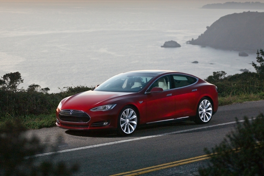 Tesla predicts profitability by the first quarter of 2013