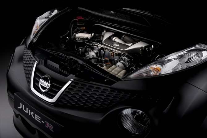 Nissan Juke-R Gets Another Promotional Video. Public Finally Gets to Hear Engine