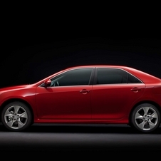 Redesigned Toyota Camry Gets Better Economy and Lower Prices Across the Line