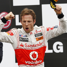 Button wins in chaotic CanadaGP