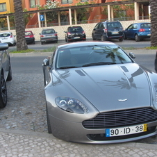 Aston Martin Virage Volante