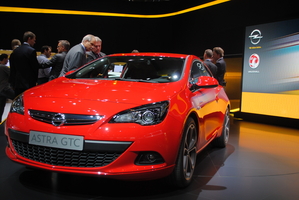 Opel Astra GTC to be unveiled in Frankfurt