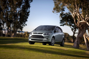 Ford electrifies NAIAS