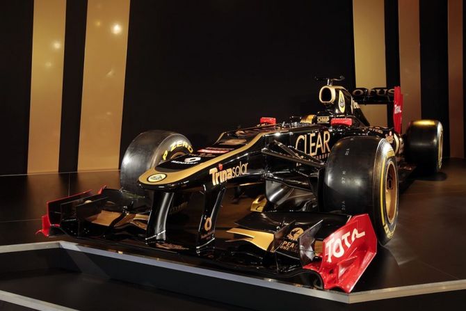 Lotus F1 Team Reveals E20, Also Uses Step-Down Nost