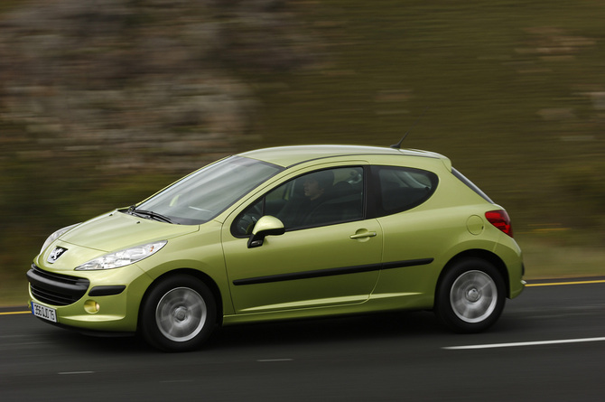 Peugeot 207 1.6 16v HDi