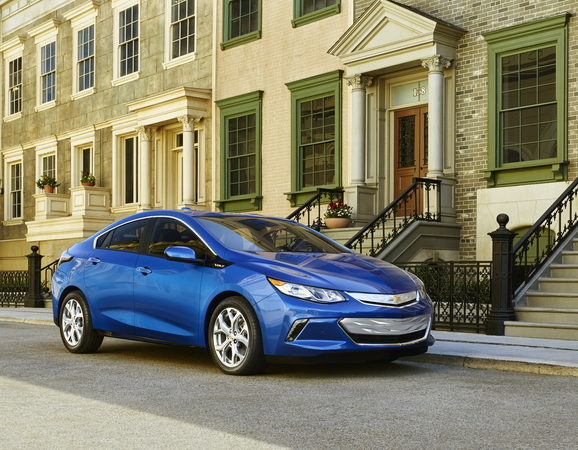 Chevrolet says that thanks to the new Voltec system, the Volt will offer a range of 643km