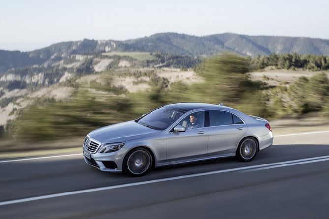 Der neue Mercedes-Benz S 63 AMG: Driving Performance im Luxussegment