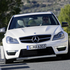 Mercedes-Benz reveals official C 63 AMG specs