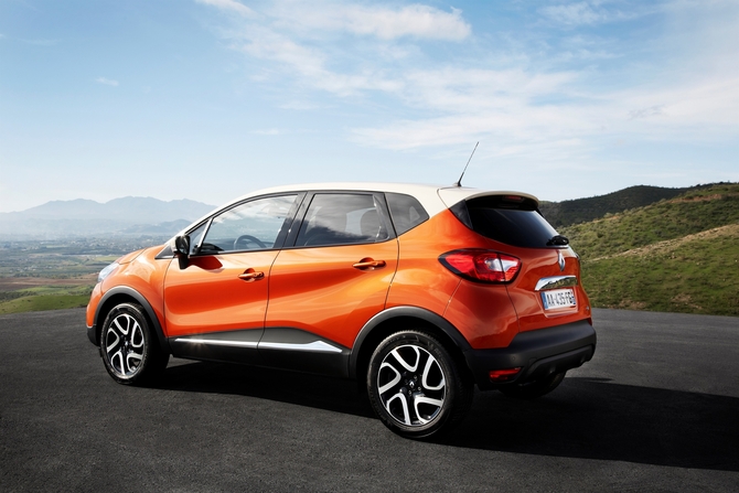 Captur conta com equipamentos habitualmente disponíveis apenas em segmentos superiores 