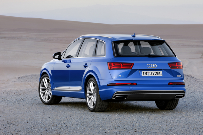 The new Audi Q7 will be offered in Europe with two V6 engines, TDI and TFSI