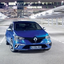 Renault felt the need to bring the Megane upmarket in order to compete directly with models such as the Volkswagen Golf