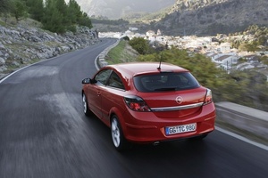 Opel Astra GTC 1.9 CDTI