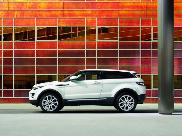 Range Rover Evoque: the smaller and greener crossover