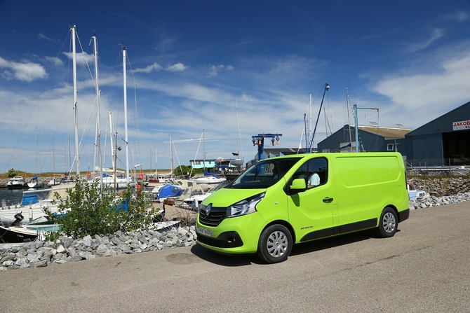 Renault Master Chassis Cabina Simples Propulsão L4 3.5T 2.3 dCi S&S Rodado Duplo