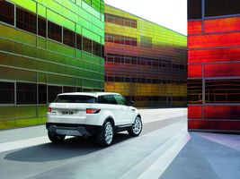 Range Rover Evoque: the smaller and greener crossover