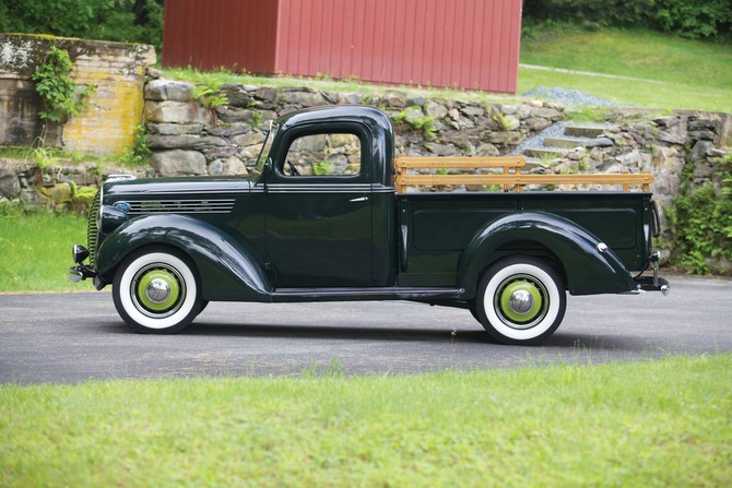 Ford Barrel Grille Half-Ton Pickup Truck