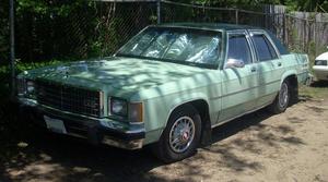 Ford LTD Sedan