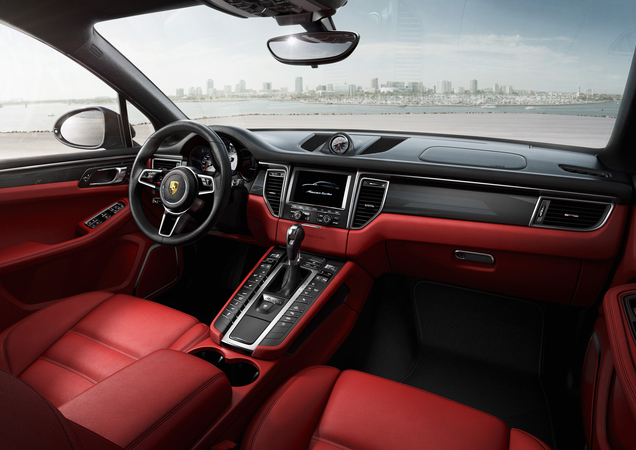 The interior gets a three-spoke steering wheel, central tachometer, Sport and Off road buttons