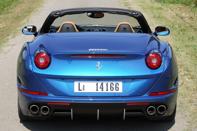 Ferrari California T