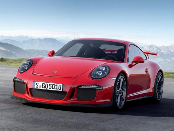 Primeiras imagens do Porsche 911 GT3