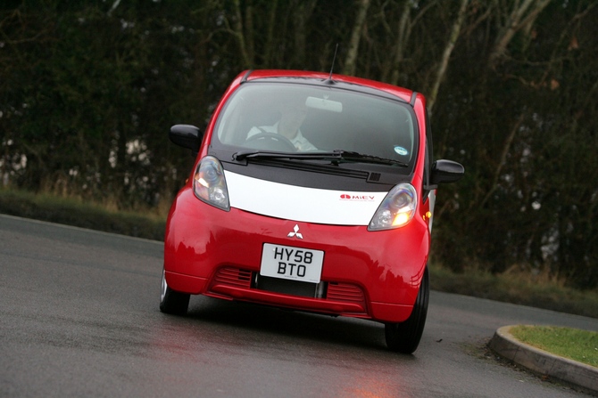 Drivers more confident on electric cars and enjoying low refueling costs