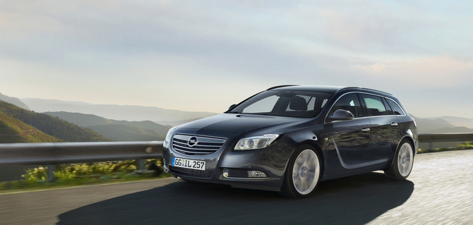 Opel Insignia Sports Tourer 2.0 Turbo Cosmo