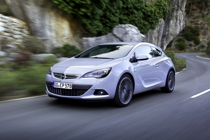 Opel Astra GTC 1.6 CDTI