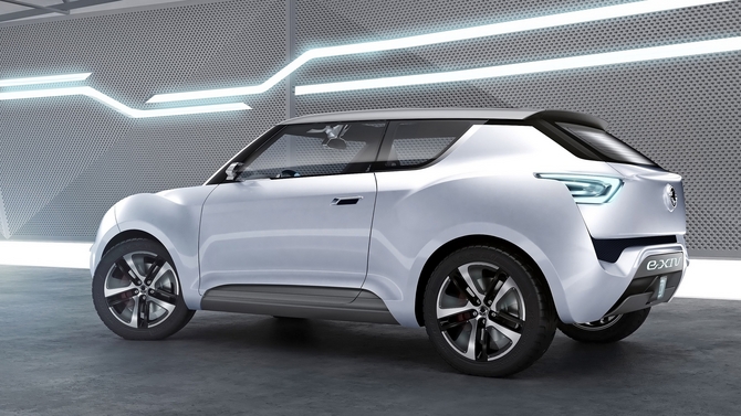 Ssangyong e-XIV Concept Is an Range Extended SUV with a Roof-Mounted Solar Panel