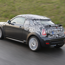 MINI shows-off camouflaged future Coupé model