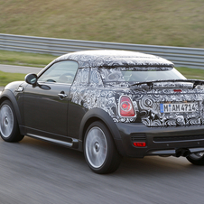 MINI shows-off camouflaged future Coupé model