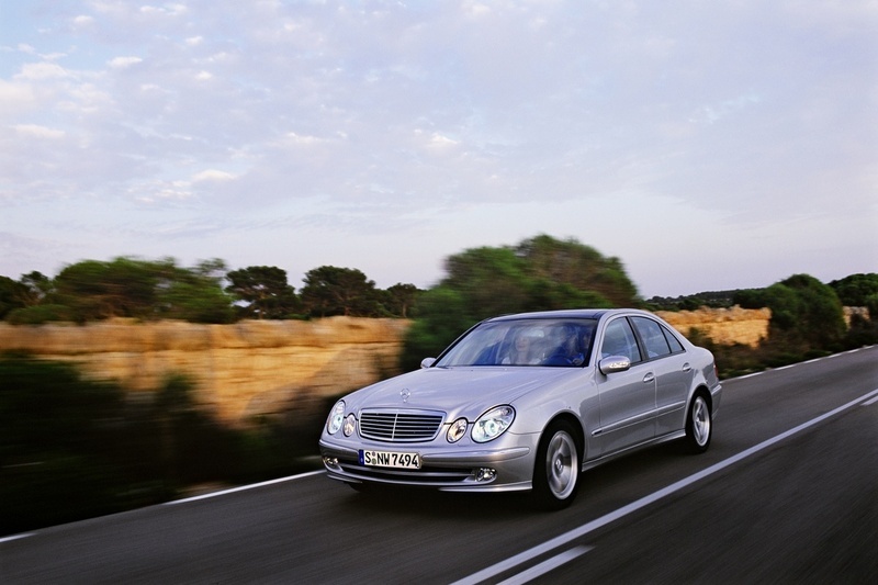 Mercedes-Benz E 320