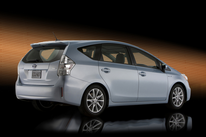 Prius Family grows in Detroit