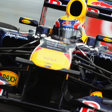 Webber takes pole in Silverstone as McLaren struggles