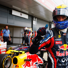 Webber takes pole in Silverstone as McLaren struggles