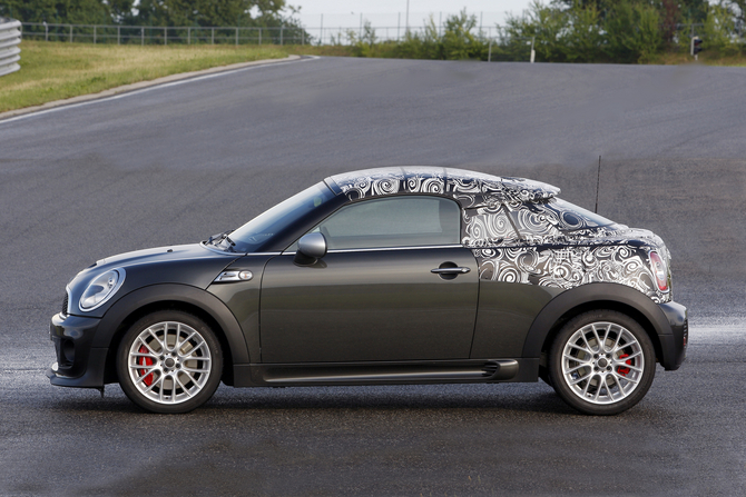 MINI shows-off camouflaged future Coupé model