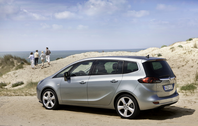 New Opel Zafira: A transformation?