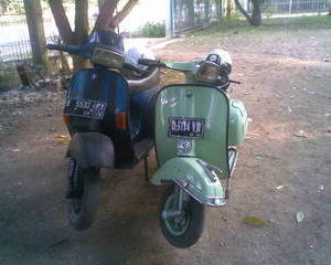 Piaggio Vespa 400