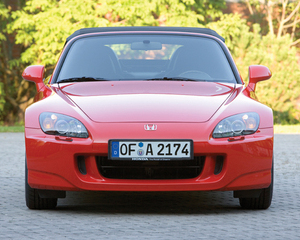 S2000