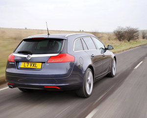 Insignia Saloon 2.0T SE  Automatic