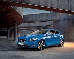 V40 T5 R-Design Momentum Geartronic