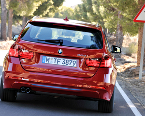 328i Touring xDrive