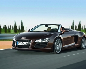 R8 4.2 Spyder quattro