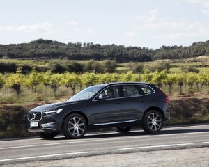 XC60 T8 PHEV Momentum AWD Geartronic